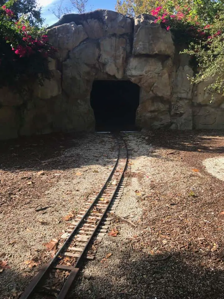 train in Largo Park